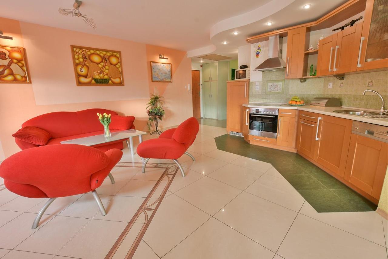 Apartamenty Promenada Колобжег Экстерьер фото